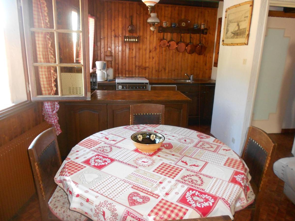 Appartement Les VENDANGEURS à Niedermorschwihr Extérieur photo